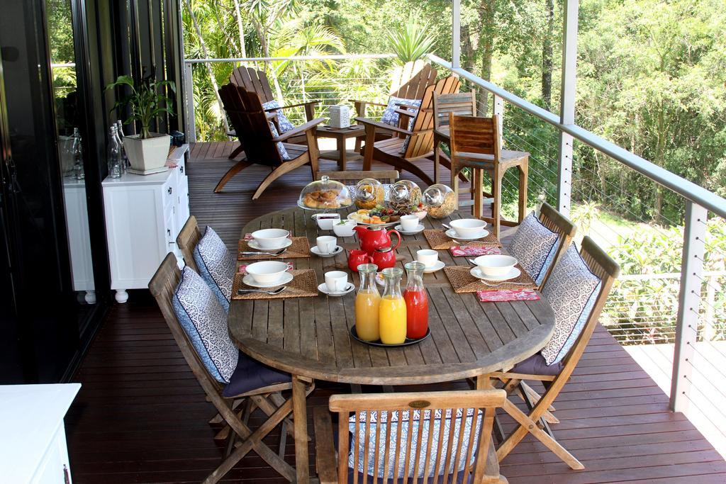 Phoenix Eumundi Luaran gambar