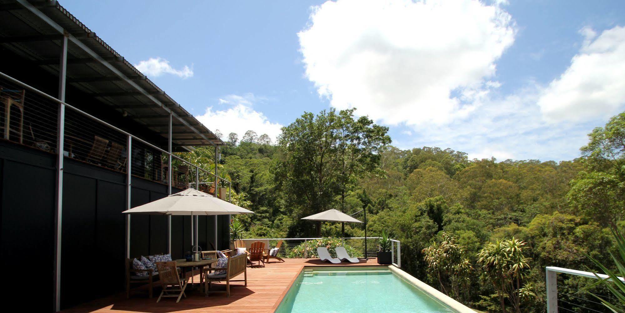 Phoenix Eumundi Luaran gambar